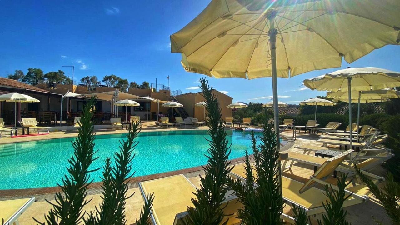 Hotel Cala Mirto Budoni Extérieur photo