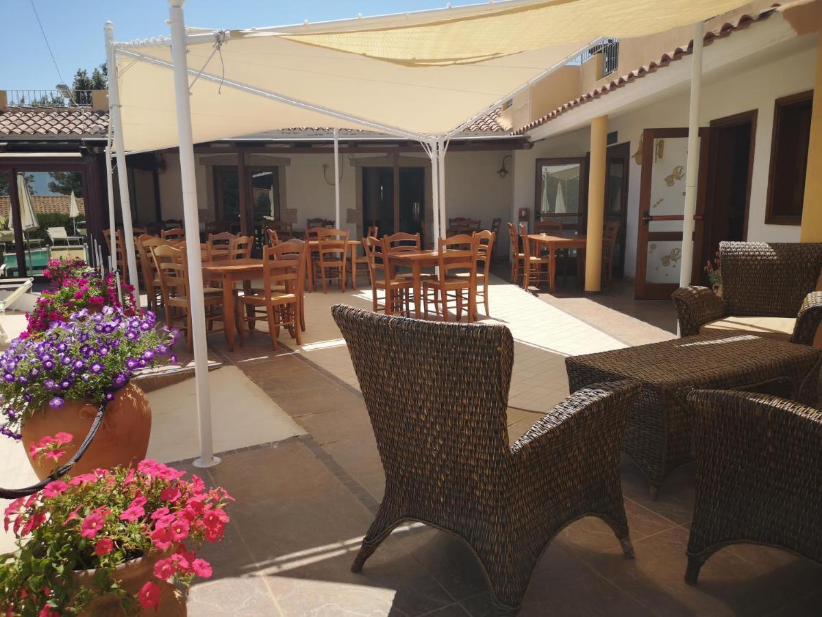 Hotel Cala Mirto Budoni Extérieur photo