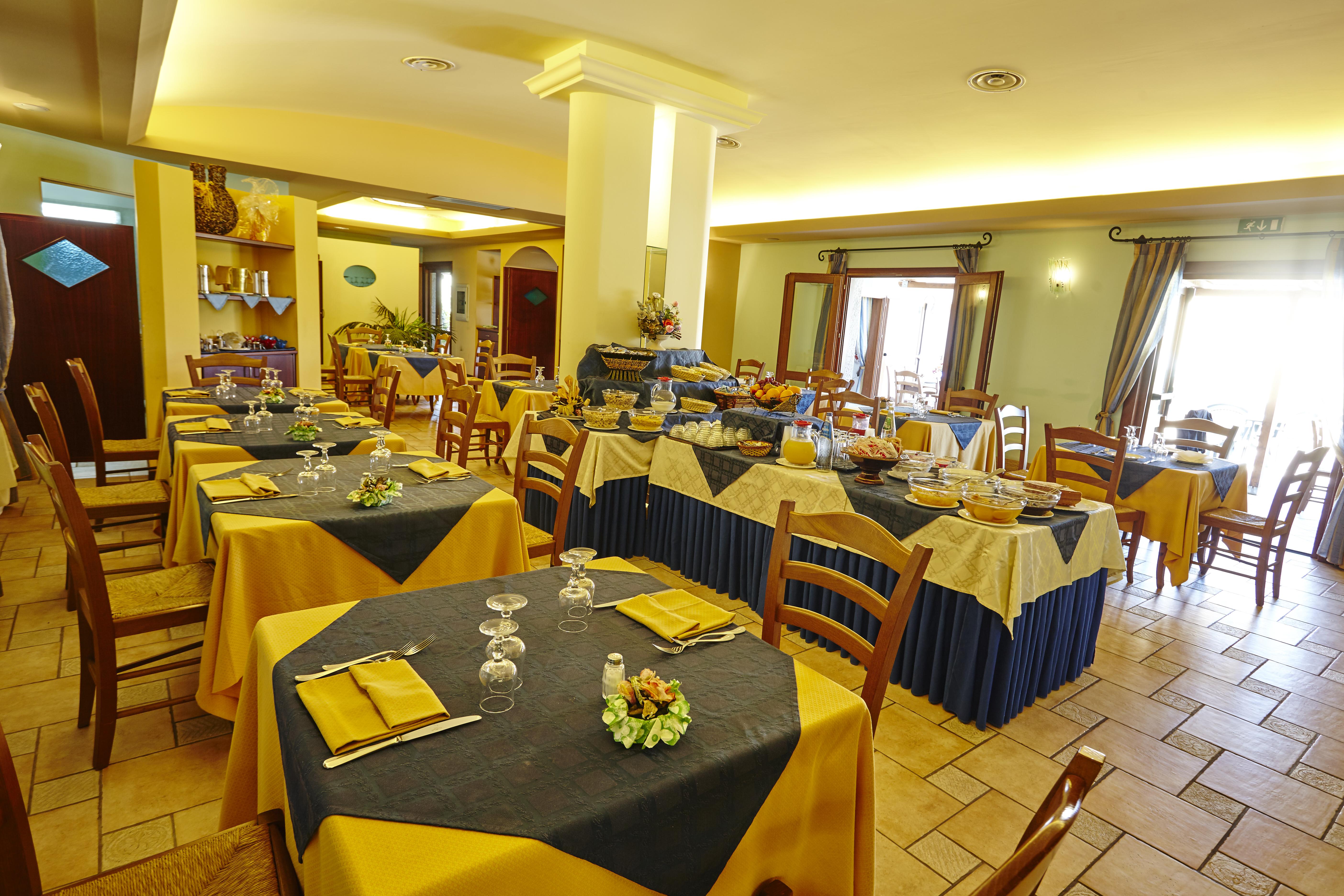 Hotel Cala Mirto Budoni Extérieur photo